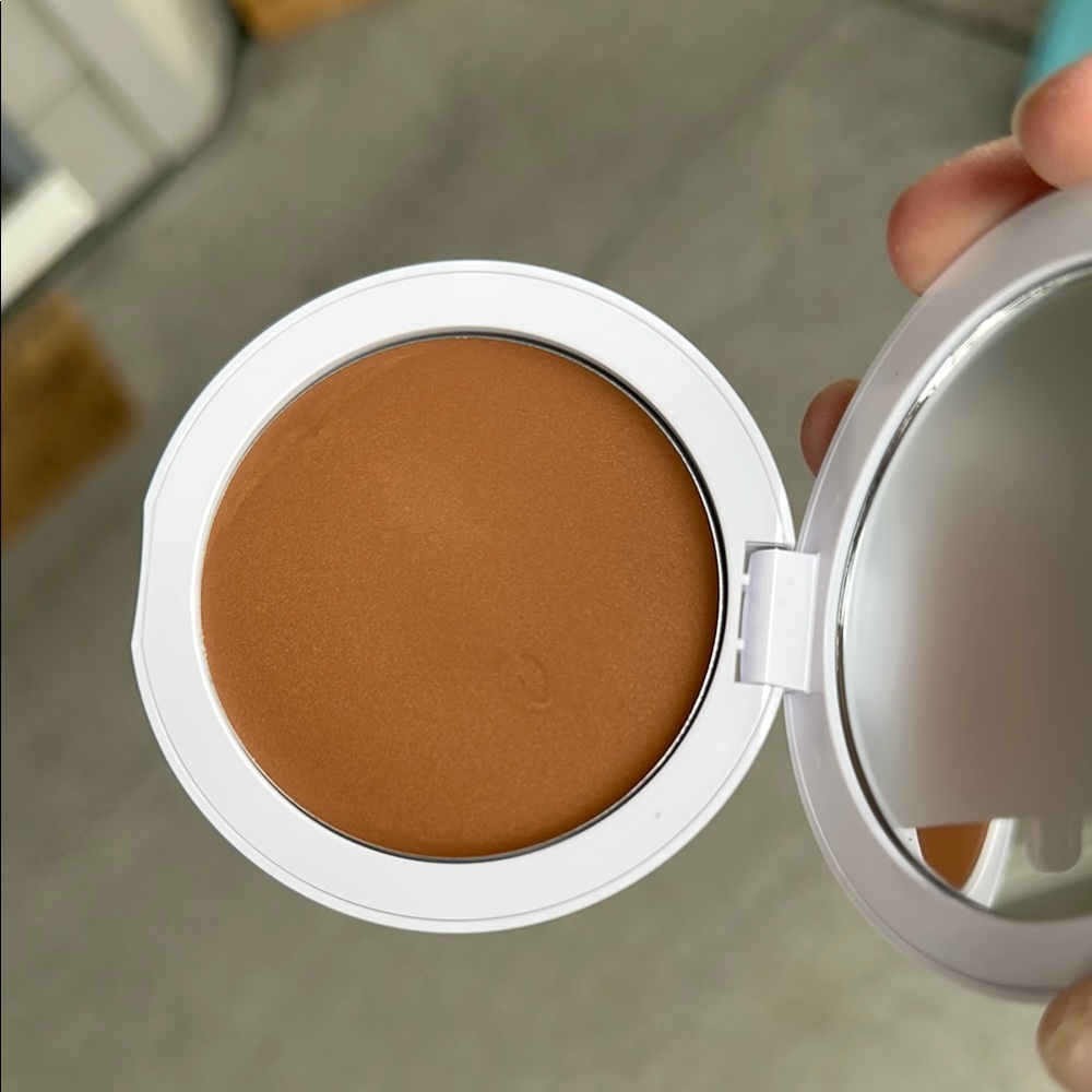 Beautycounter Cheeky Clean Cream Bronzer - Wave. NIB. - Picture 2 of 2